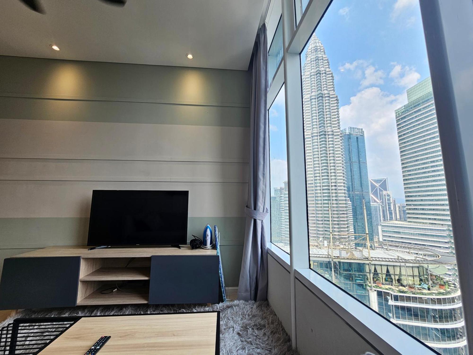 Sky Suites Klcc By Staylar Kuala Lumpur Exterior foto